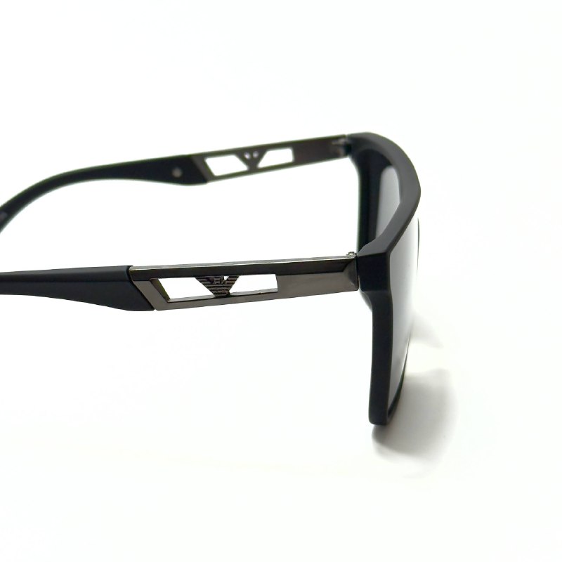EA 44 Polarized - Full Black