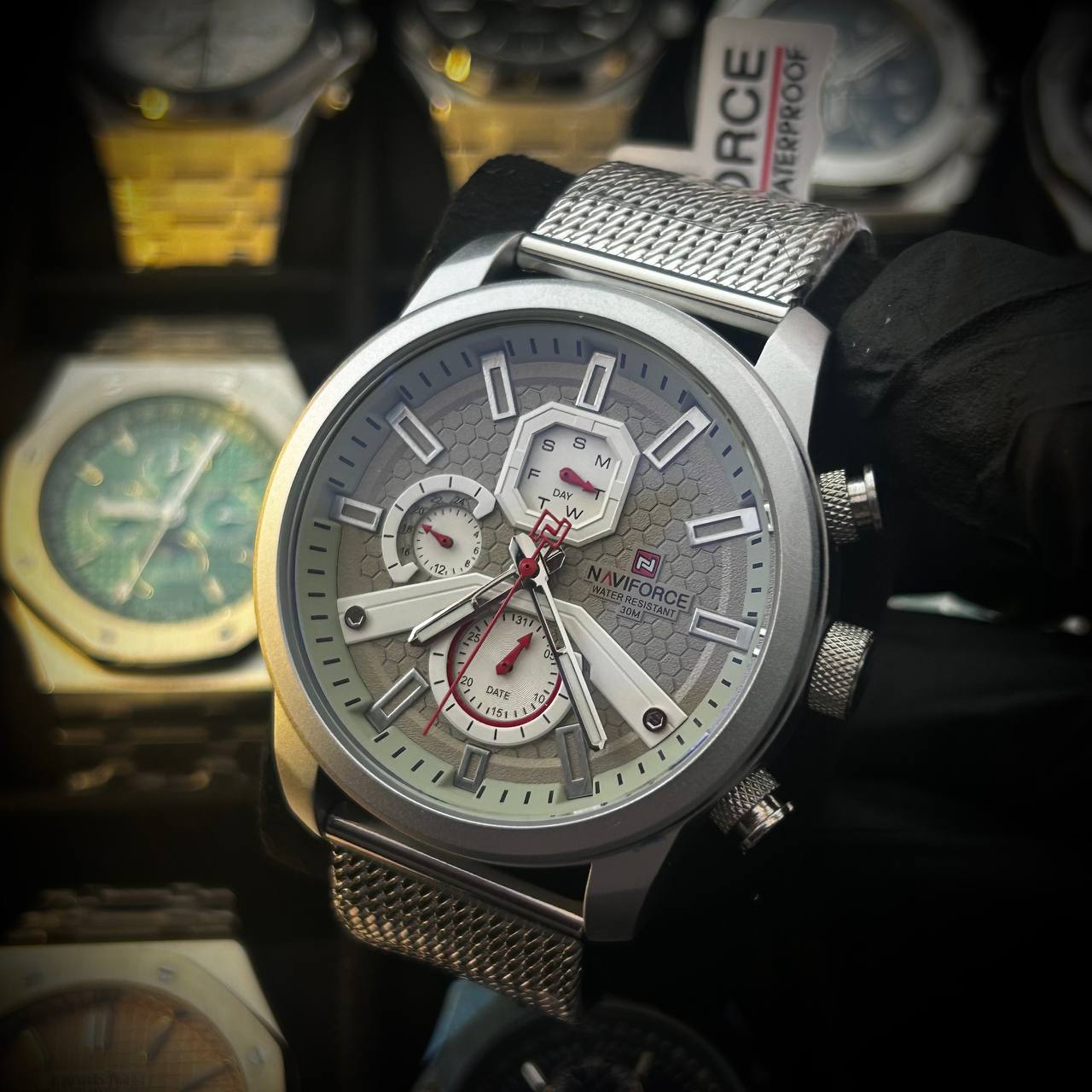 Naviforce HexaX Chronograph – Silver Steel Mesh (For Him)