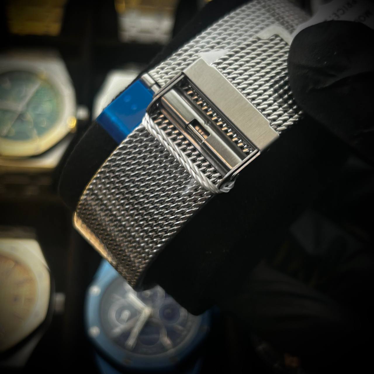 Naviforce HexaX Chronograph – Silver Steel Mesh (For Him)