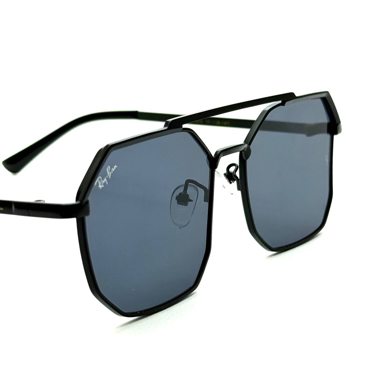 Ray-Ban Squarish Reverse Sunglasses – Black Frame / Dark Lenses