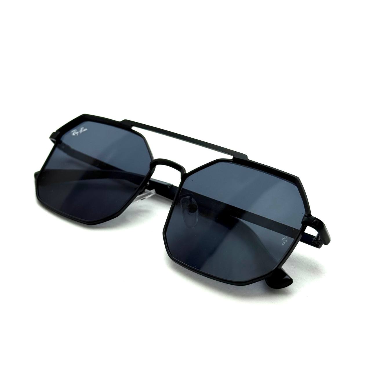 Ray-Ban Squarish Reverse Sunglasses – Black Frame / Dark Lenses